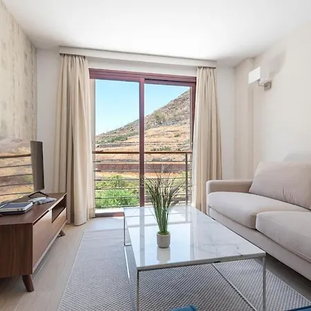 The Luxury Penthouses, 2d Lägenhet *