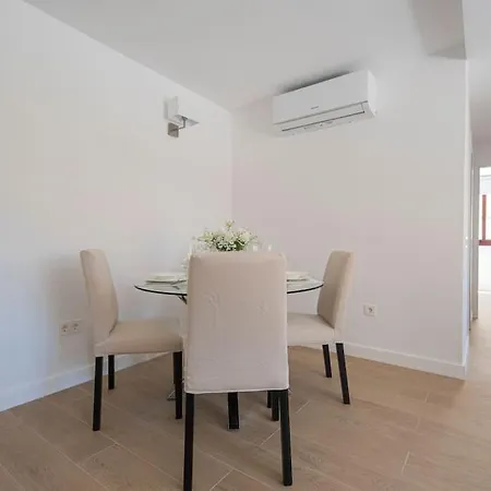 The Luxury Penthouses, 2d *