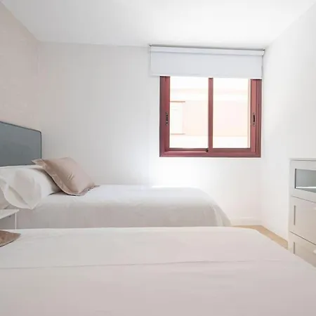 The Luxury Penthouses, 2d Appartement